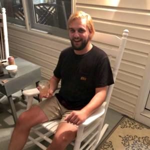 Meet your Posher, Logan